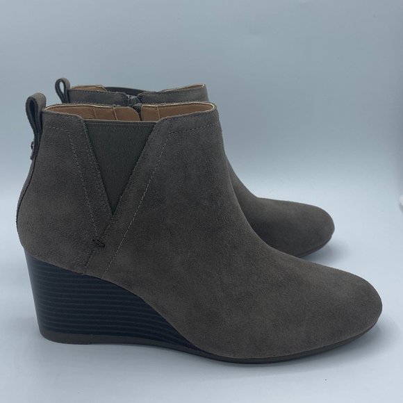 vionic paloma wedge bootie